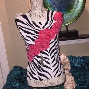 Beautiful Sweater Set Tank Size L & Sweater Size M